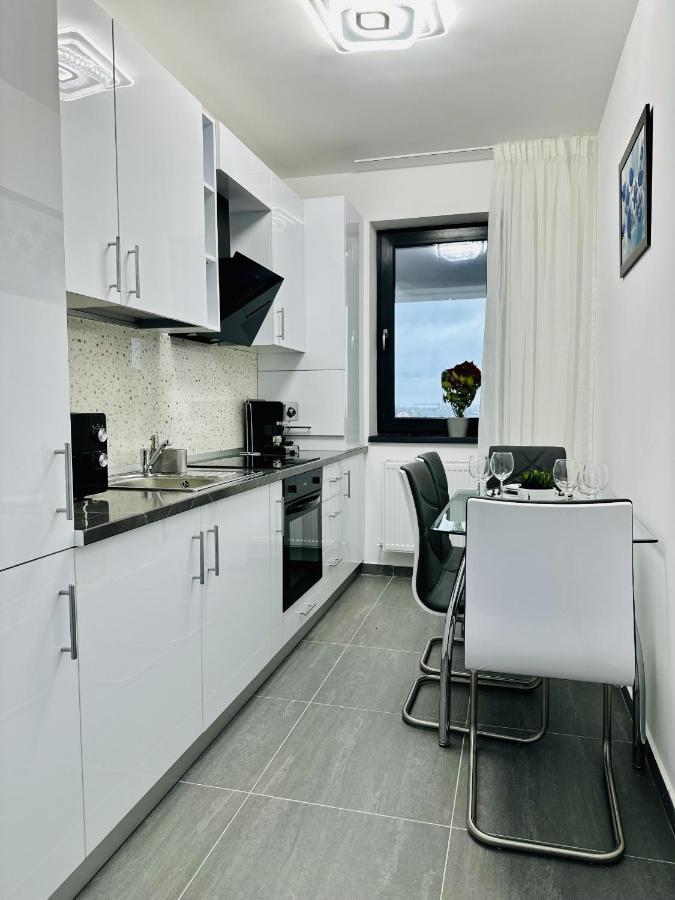 Rentforcomfort Sky Garden Studio Apartment Bucureşti Ngoại thất bức ảnh