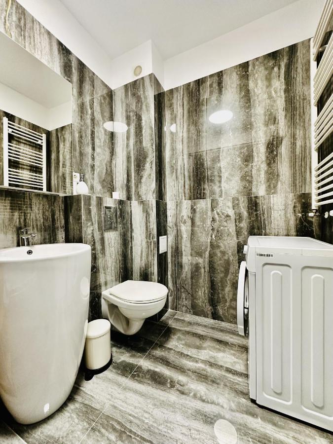 Rentforcomfort Sky Garden Studio Apartment Bucureşti Ngoại thất bức ảnh
